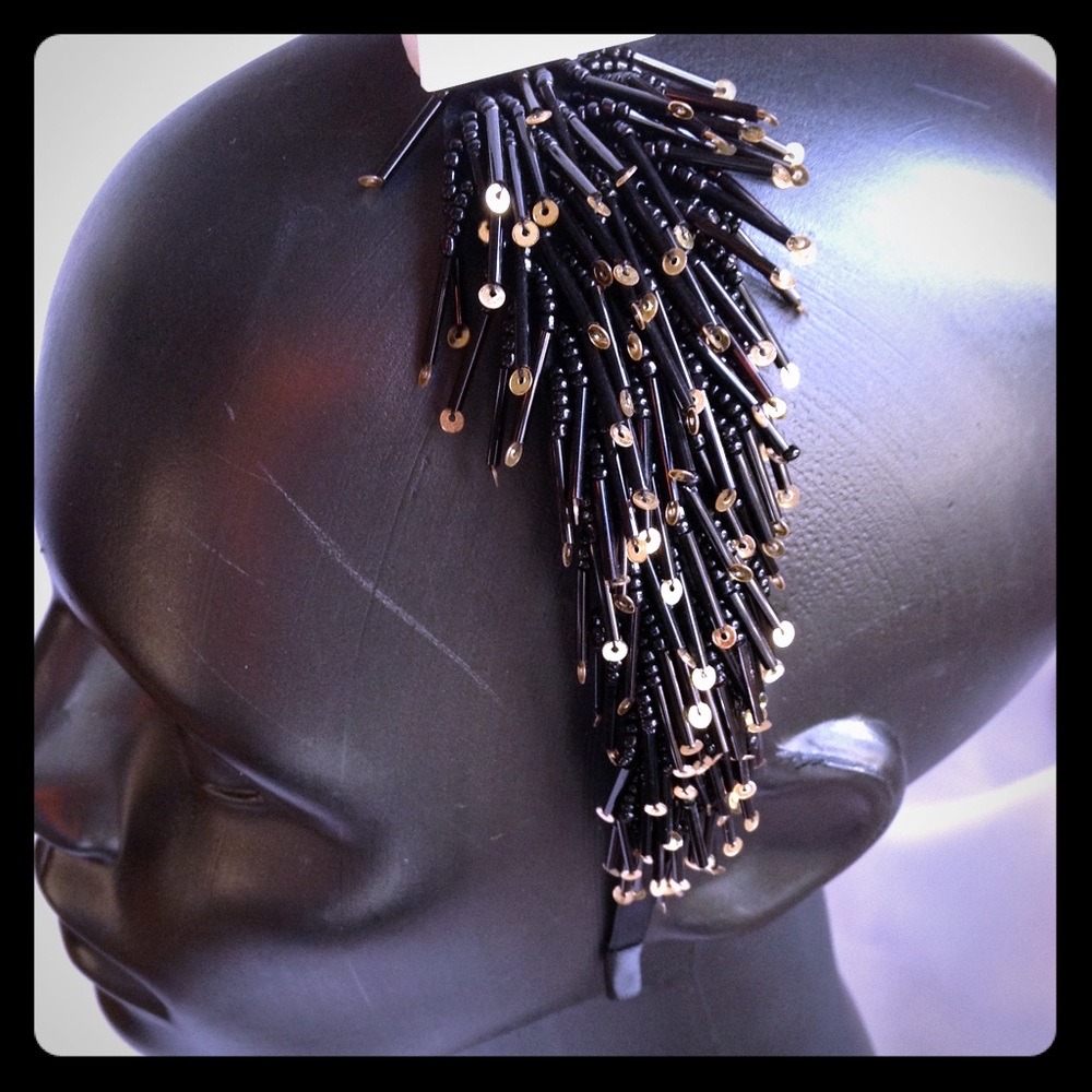 Style&Company Black and Silver Seed Bead Headband